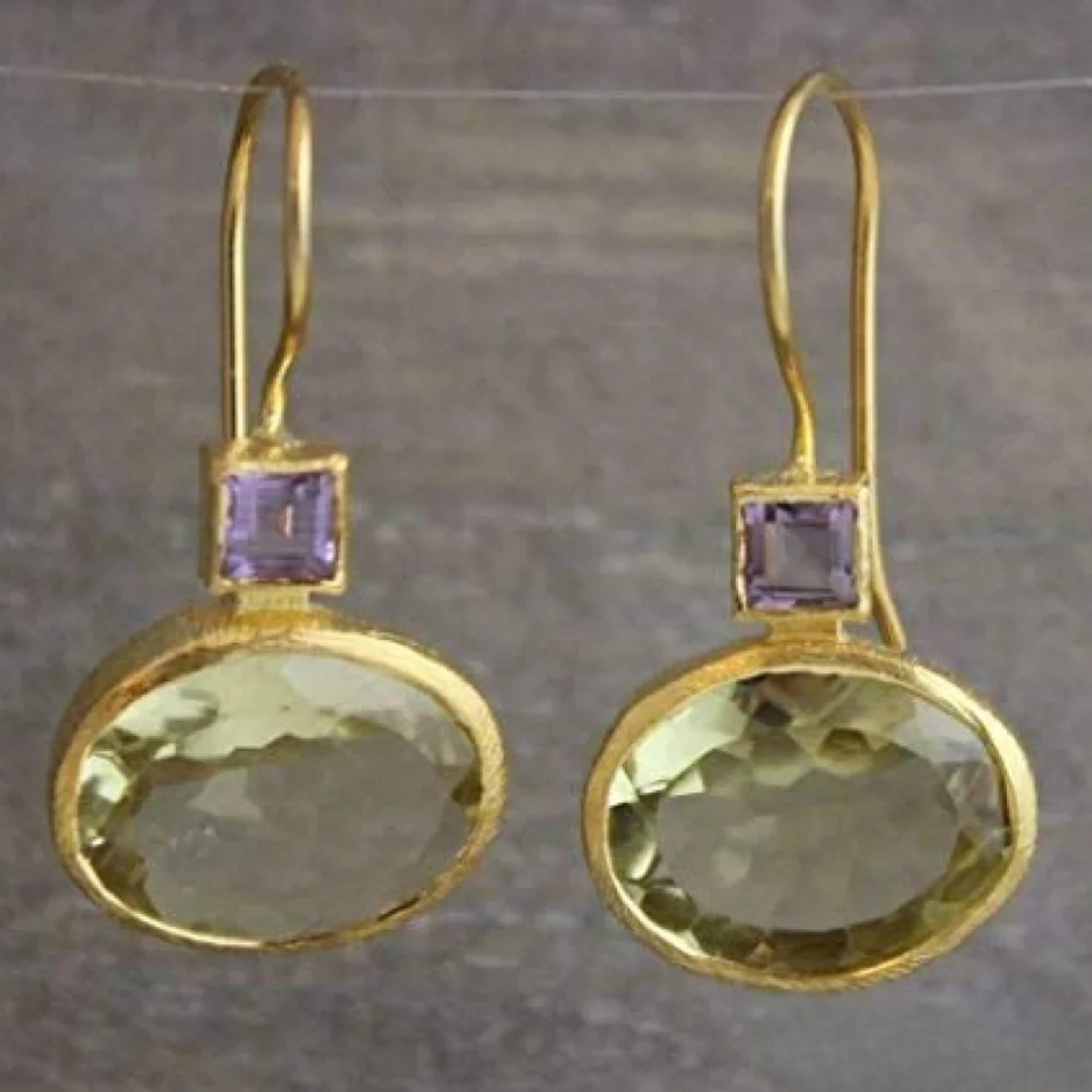 Brincos Dourados de Cristal Verde Vintage