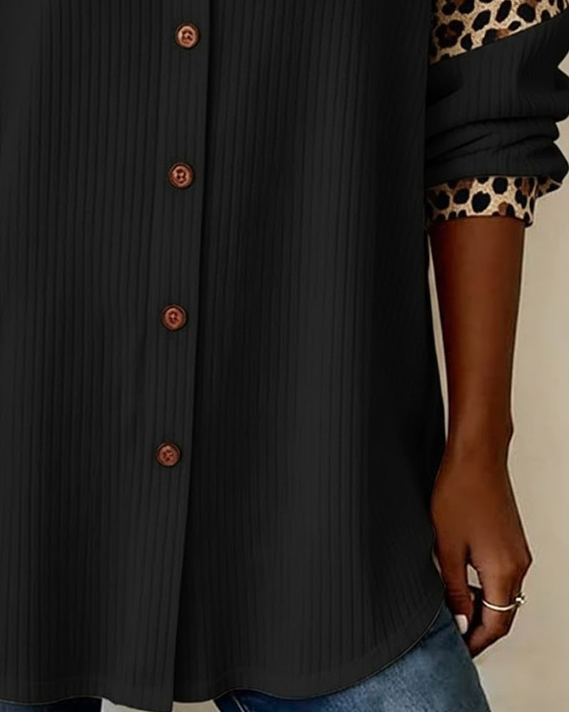 Jordana - Camisa de Gola Botão com Estampa de Leopardo