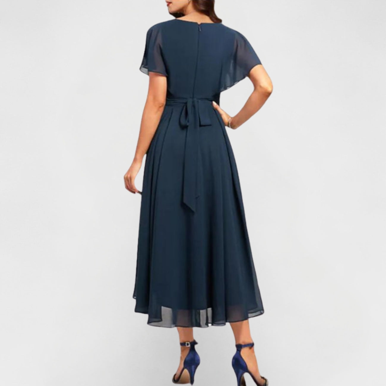 Catalina - Vestido Longo com Decote em V Fluido