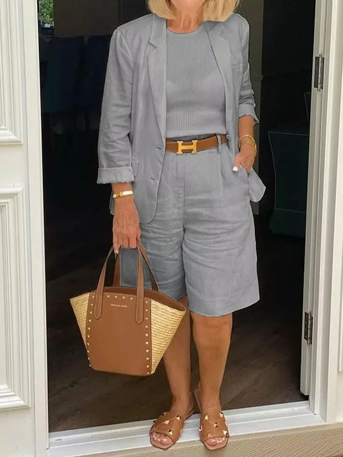 Leontina - Conjunto Completo com Blazer e Shorts