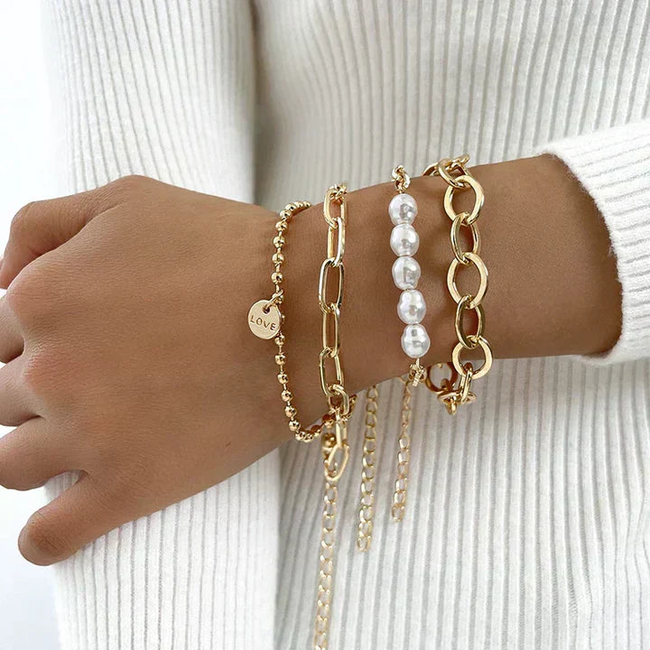 Conjunto de Pulseiras de Pérola Dourada Charmosa