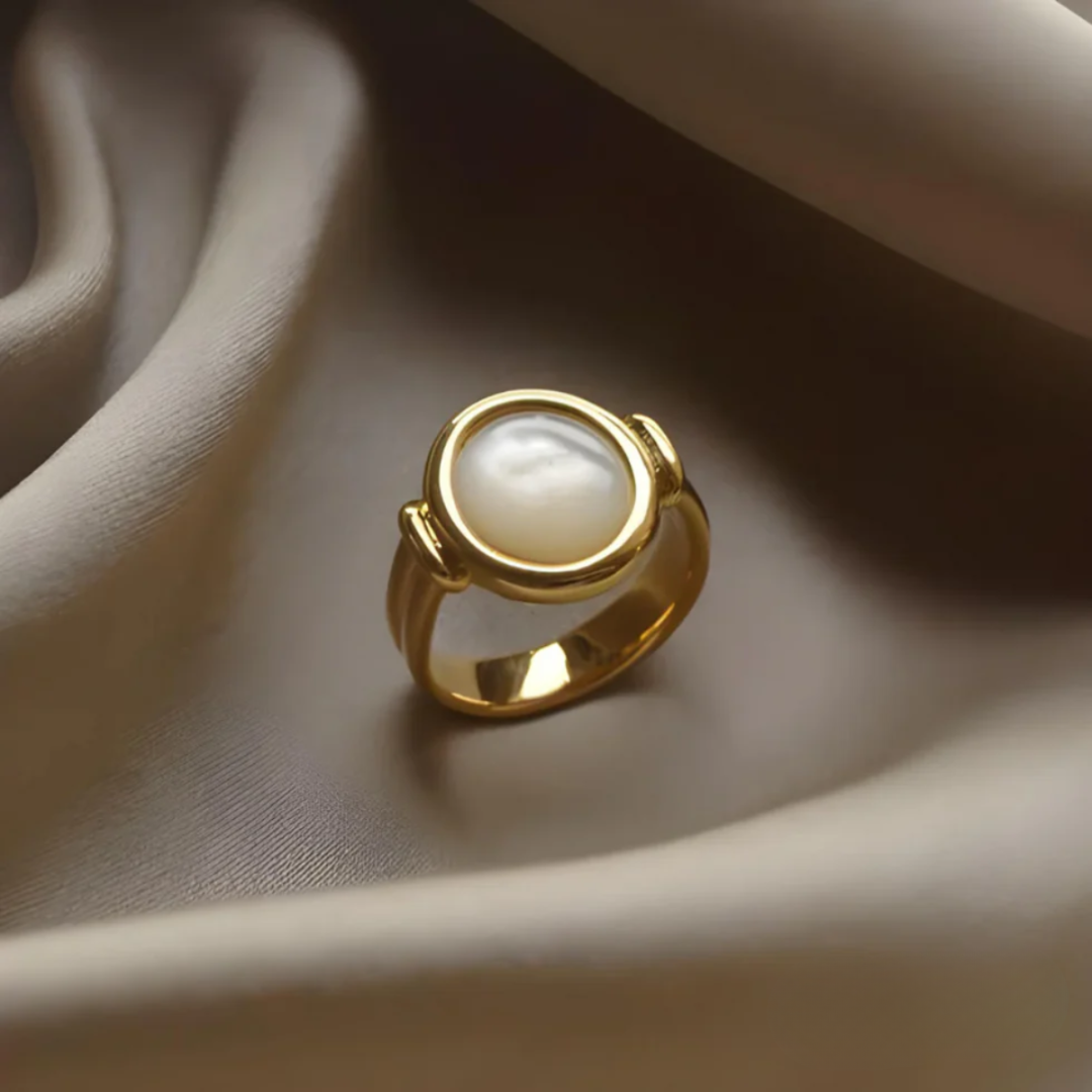 ANEL ELEGANTE TODO EM PEROLAS