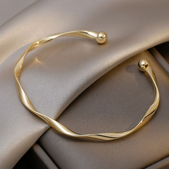 Pulseira Dourada Elegante