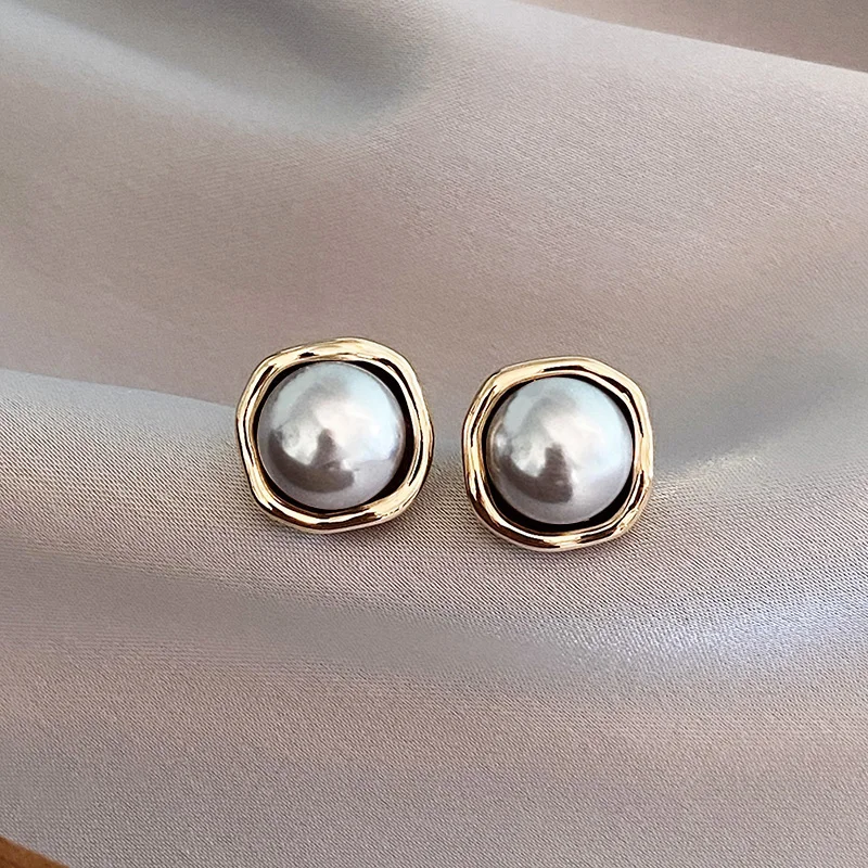 Brincos de Pérola Vintage Elegantes