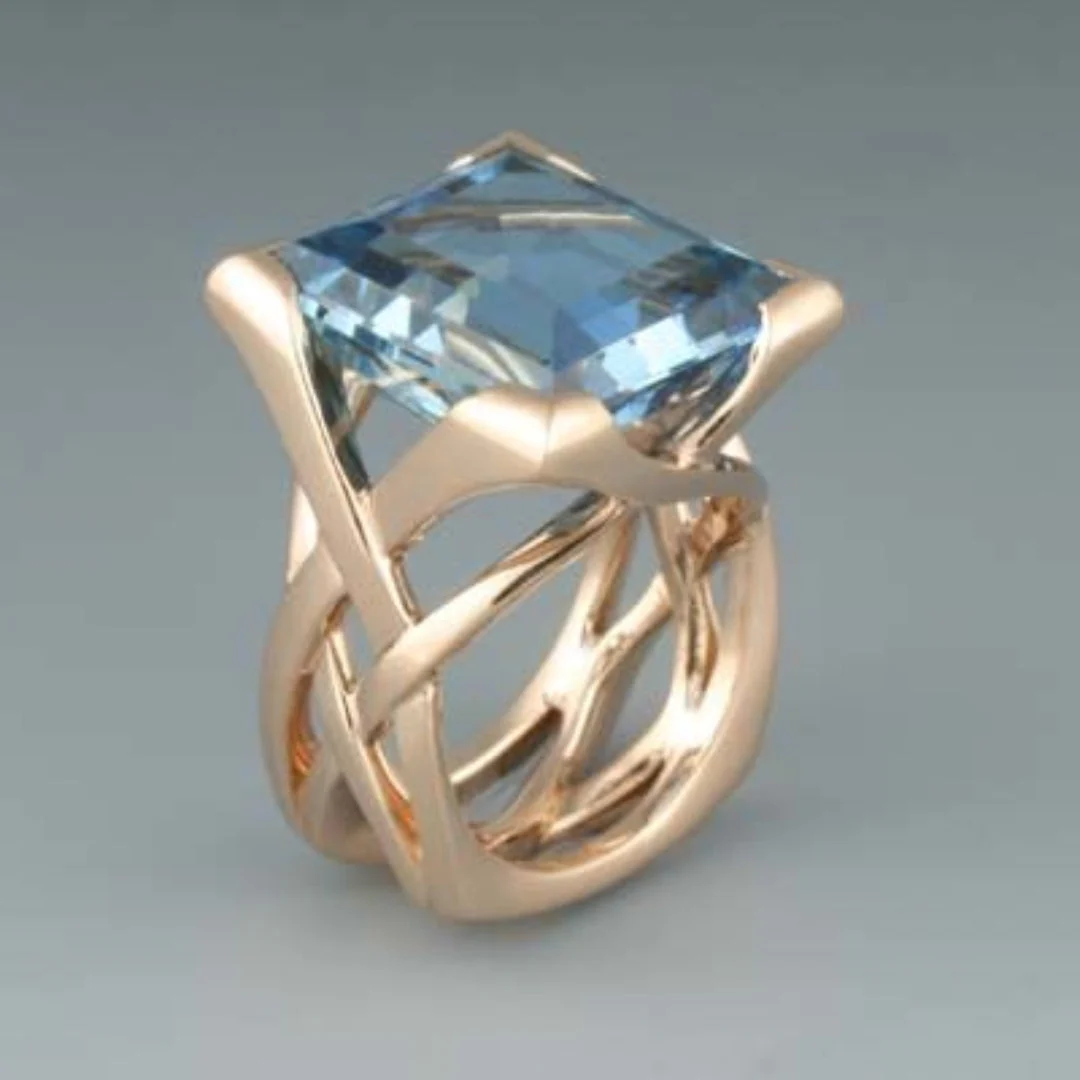 Anel Vintage de Zircônia Azul e Ouro