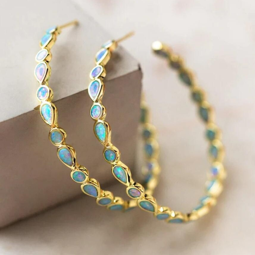 Brincos de Argola Dourada com Opala Azul Vintage
