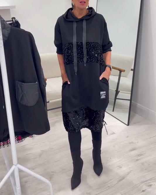 Vestido com Capuz Estiloso e Patchwork