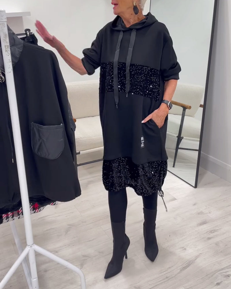 Vestido com Capuz Estiloso e Patchwork