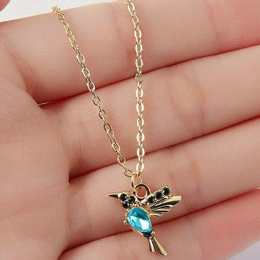 Colar Pingente de Beija-flor em Cristal Azul e Dourado