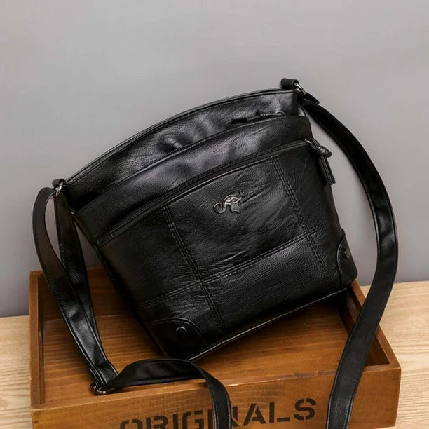 Judith - Bolsa de Couro Elegante e Assinada