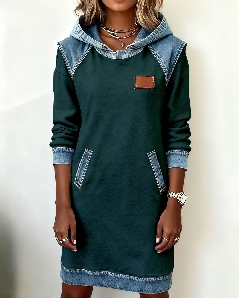 Viktoria – Vestido casual com capuz e detalhes em denim