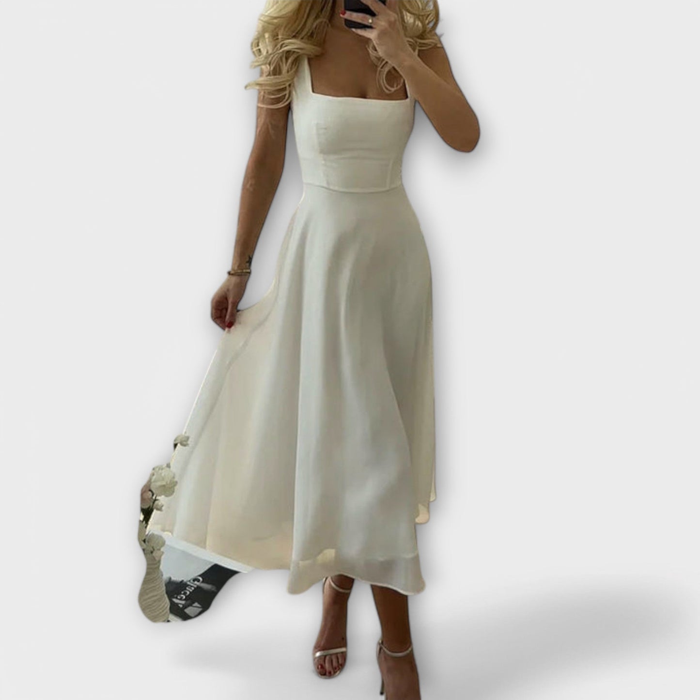 Vestido elegante sem mangas