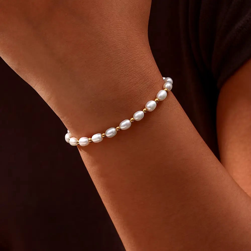 Pulseira de Pérolas Romântica e Elegante