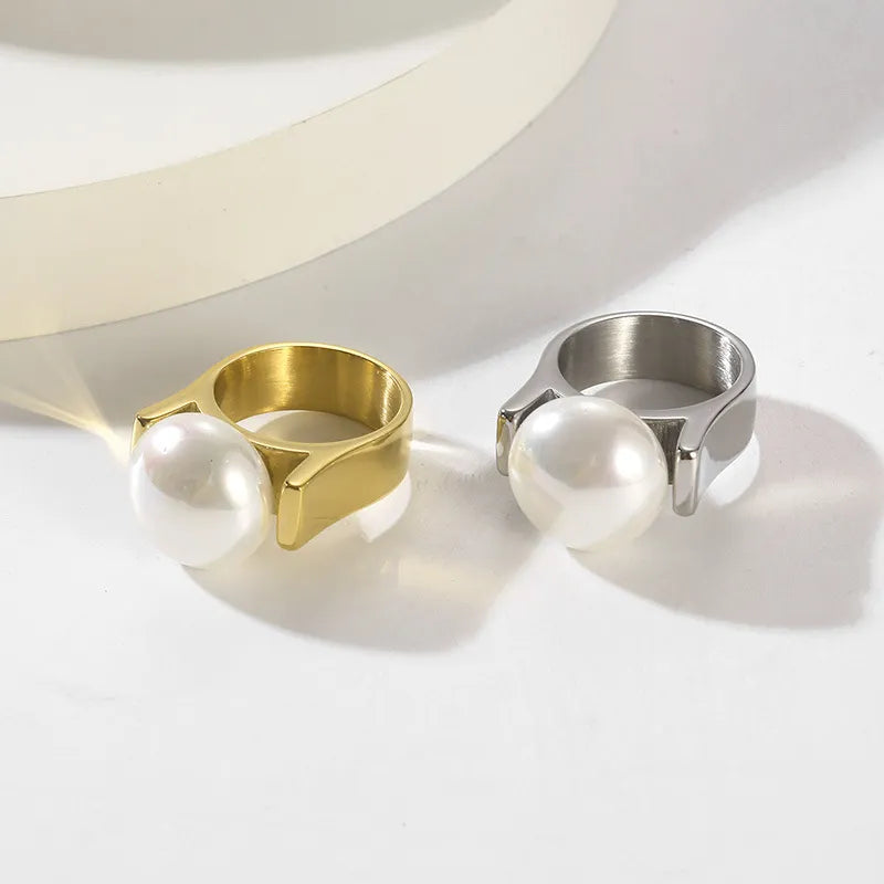 Anel vintage com pérolas