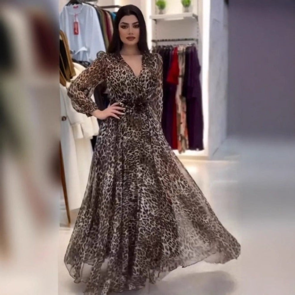 Nalera - Vestido Midi Elegante com Estampa de Leopardo
