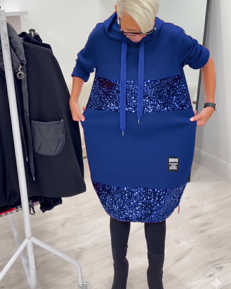 Vestido com Capuz Estiloso e Patchwork