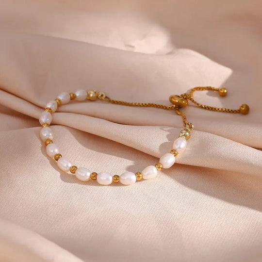 Pulseira de Pérolas Romântica e Elegante