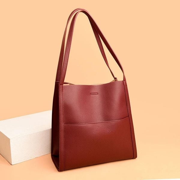 Bolsa de ombro simples em couro genuíno de cor sólida