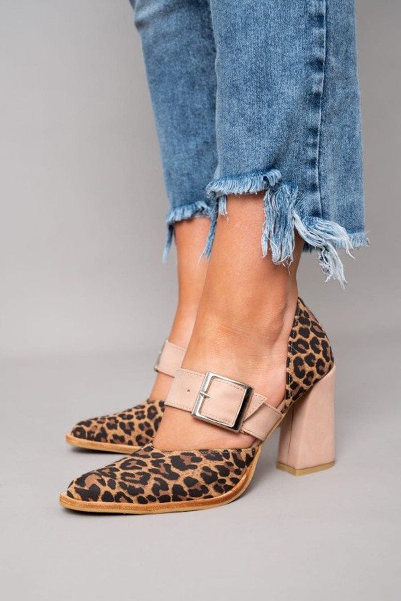 Sapatos de Salto Alto em Camurça Leopardo Avano