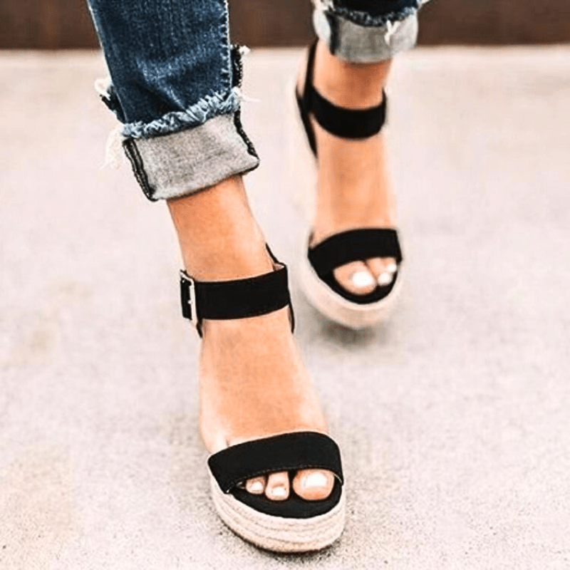 Wedges Thea Twist com Fivela