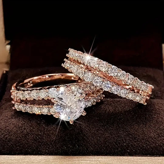 Conjunto de Anéis Elegante Radiante Eterno em Ouro