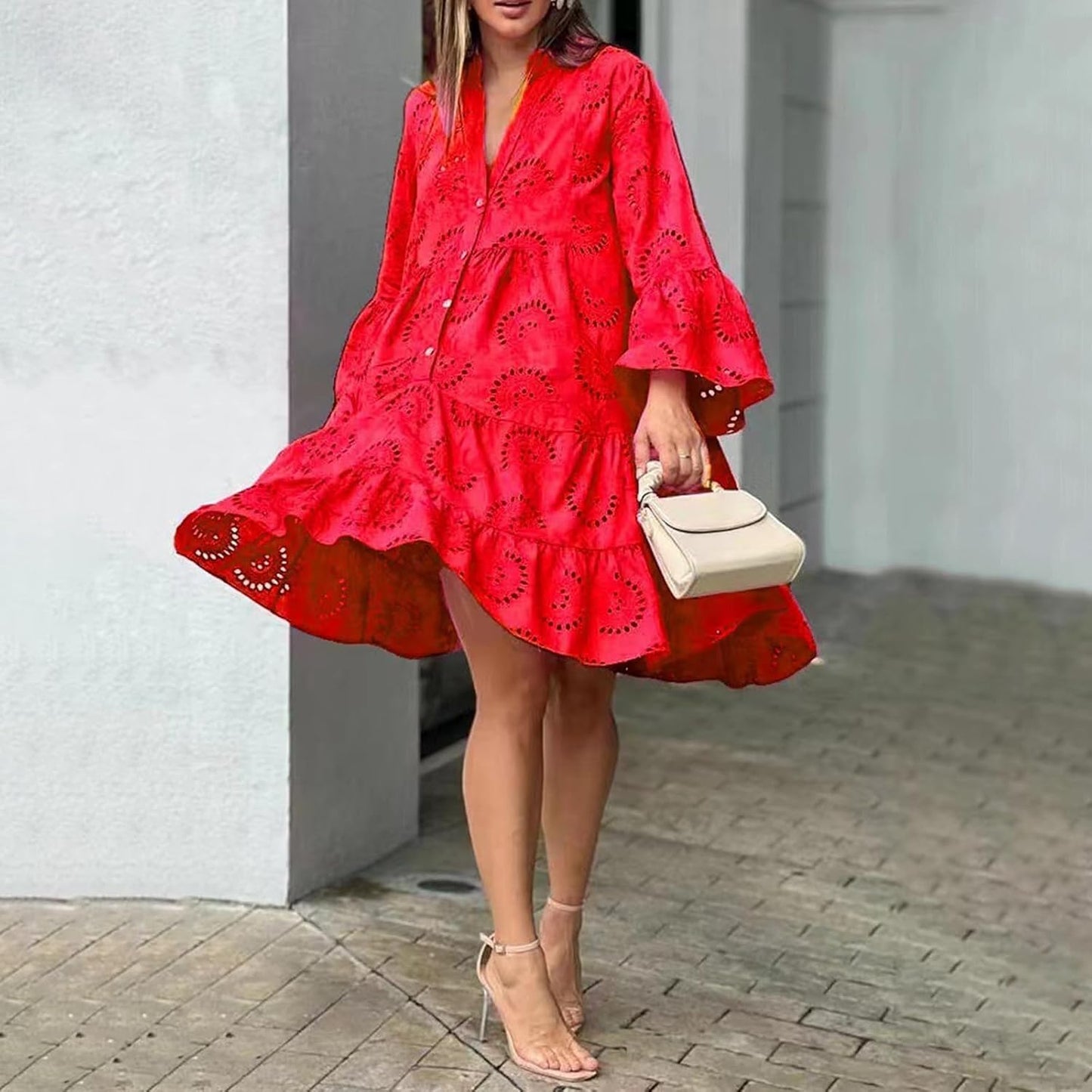 Lydia - Vestido Charmoso com Ilhós