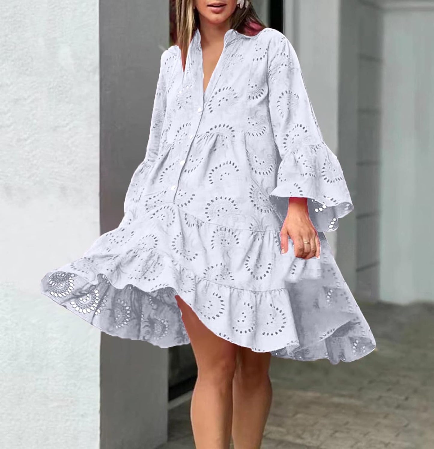 Lydia - Vestido Charmoso com Ilhós