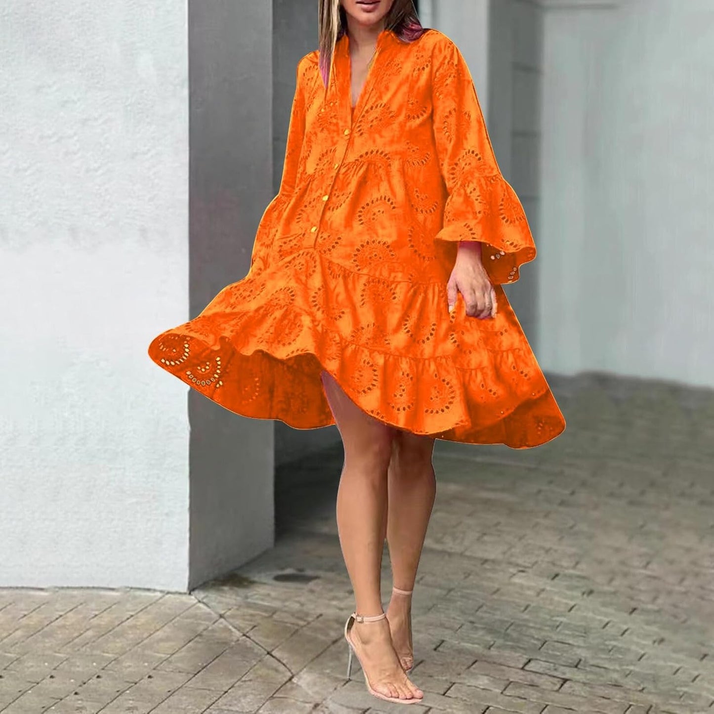 Lydia - Vestido Charmoso com Ilhós