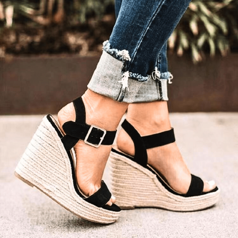 Wedges Thea Twist com Fivela