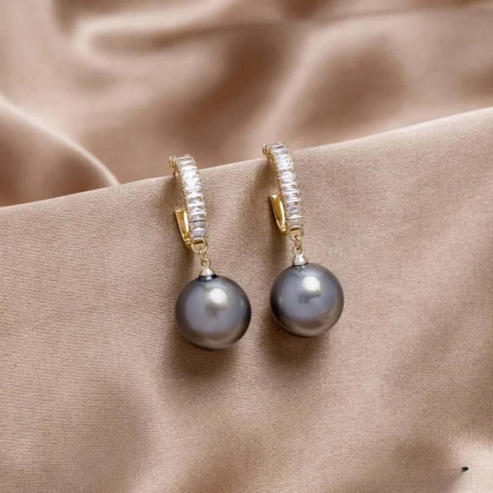 Brincos de Pérola e Zircônia Elegantes