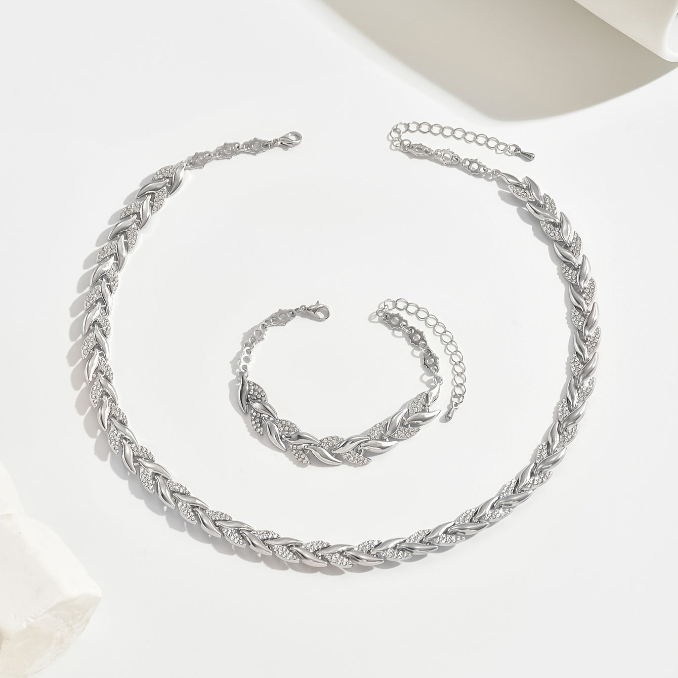 Conjunto Elegante de Cauda de Peixe com Cristais de Vidro