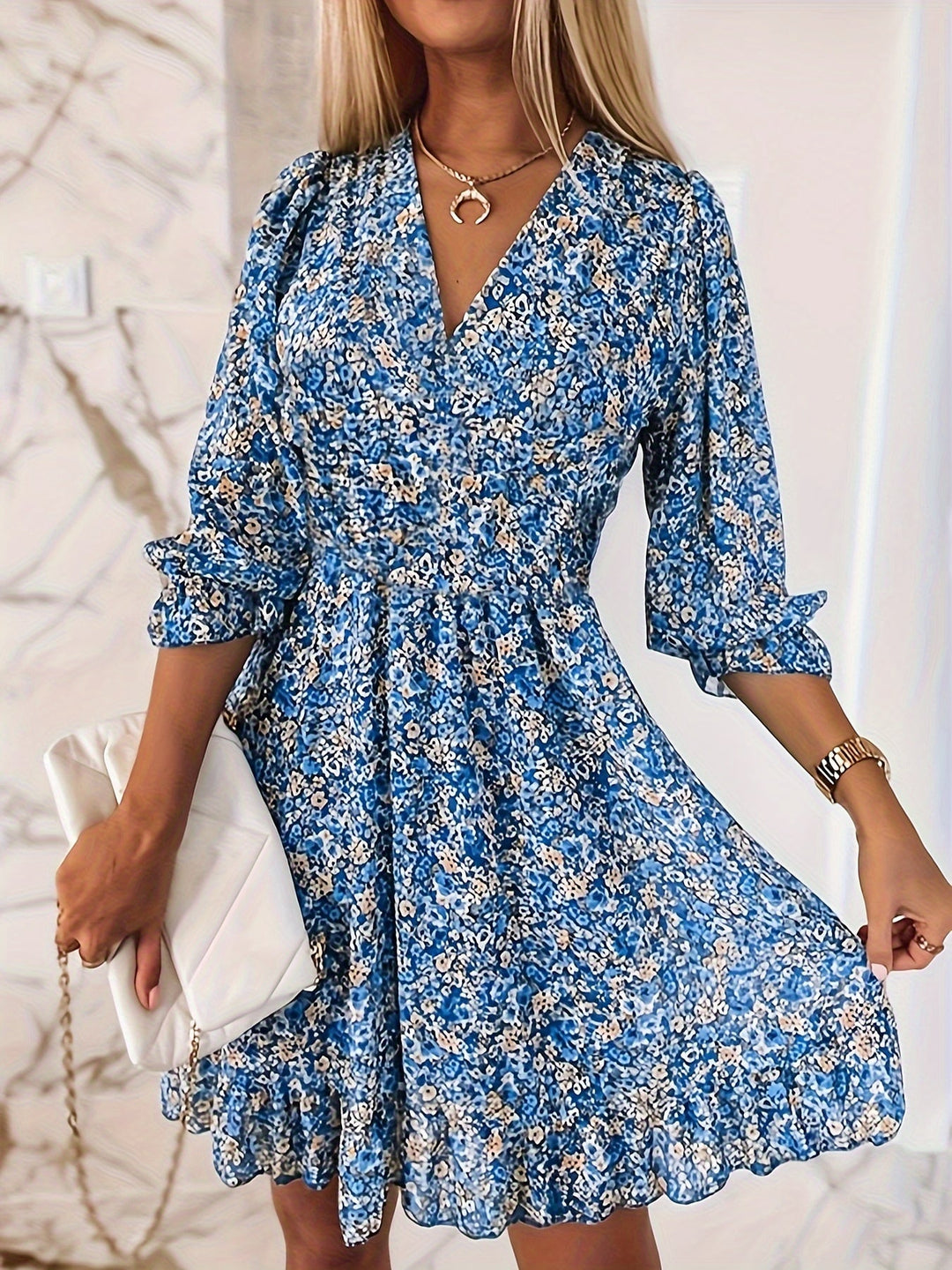 Evie | Vestido Mini Floral com Renda
