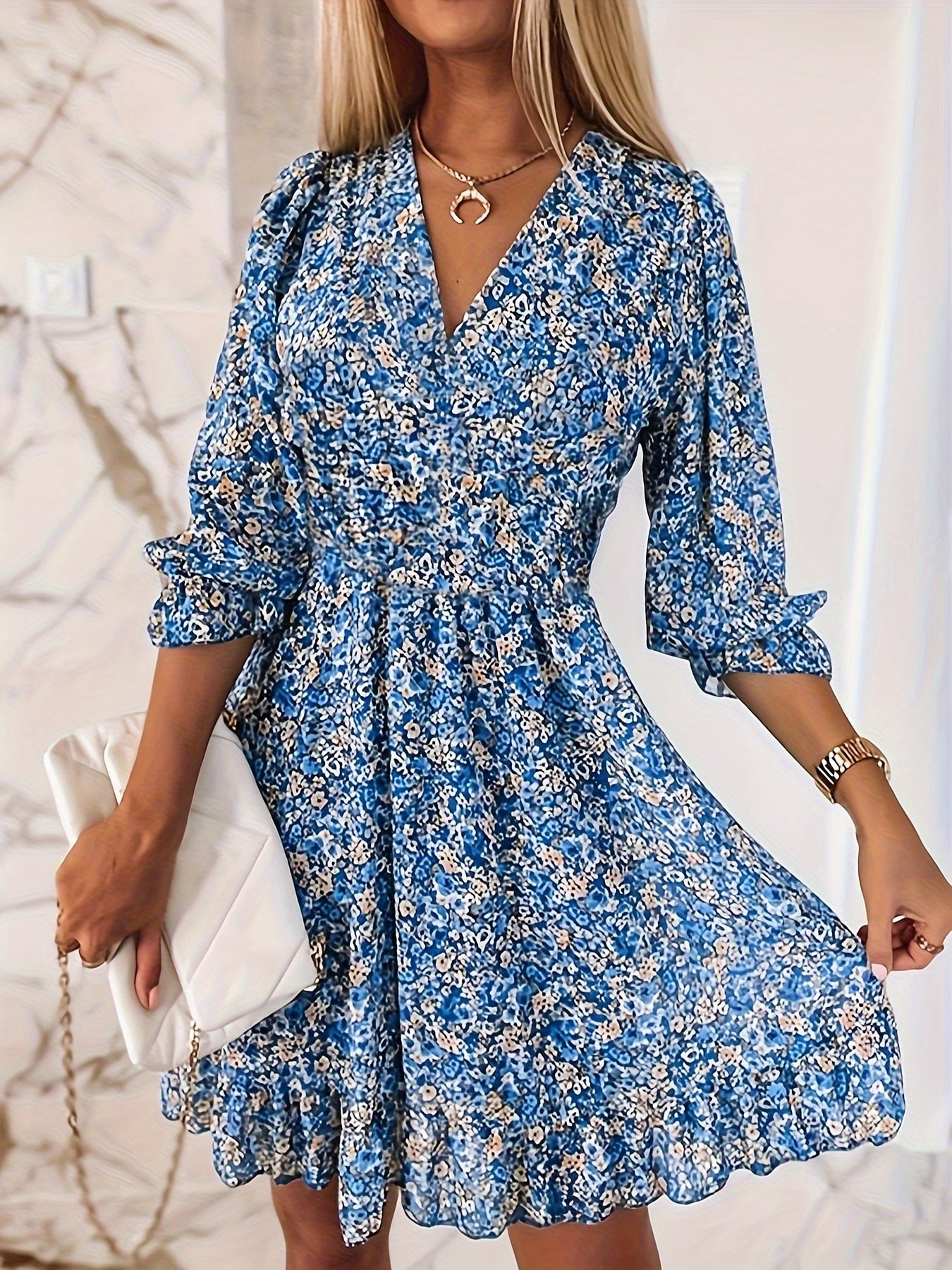 Evie | Vestido Mini Floral com Renda