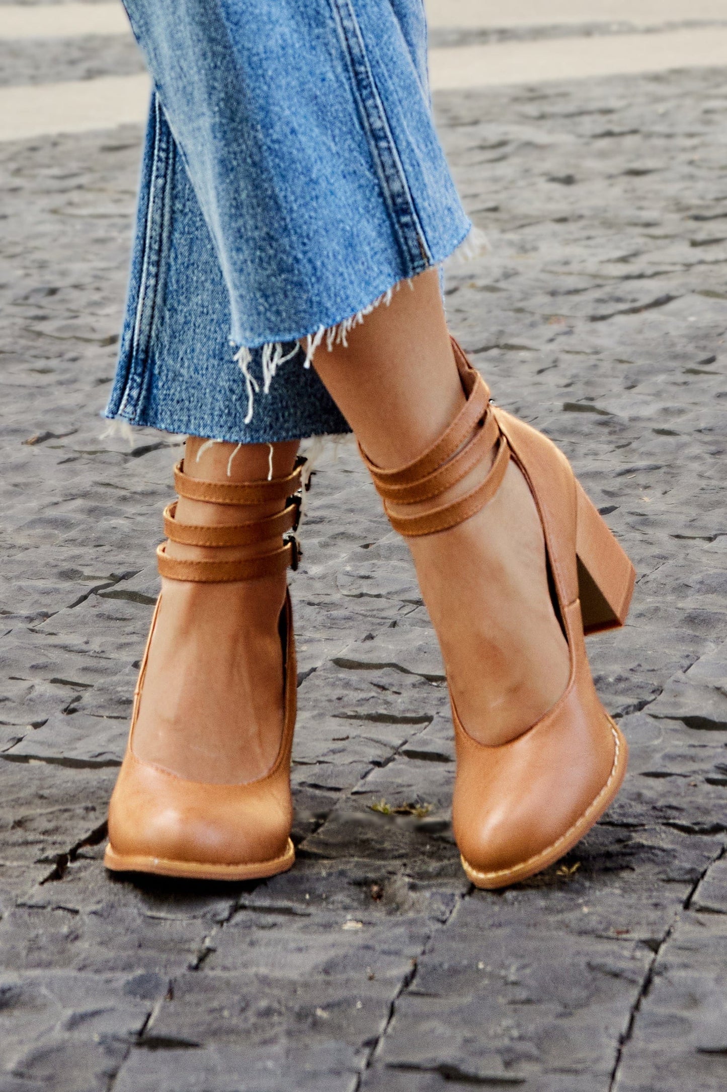 Sapatos de Salto com Fivela Tripla Jadara