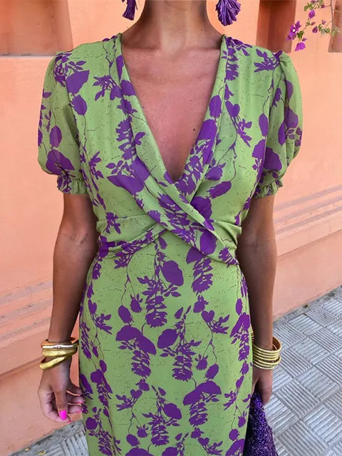 Lucinda - Vestido Floral Plissado Boho com Decote em V
