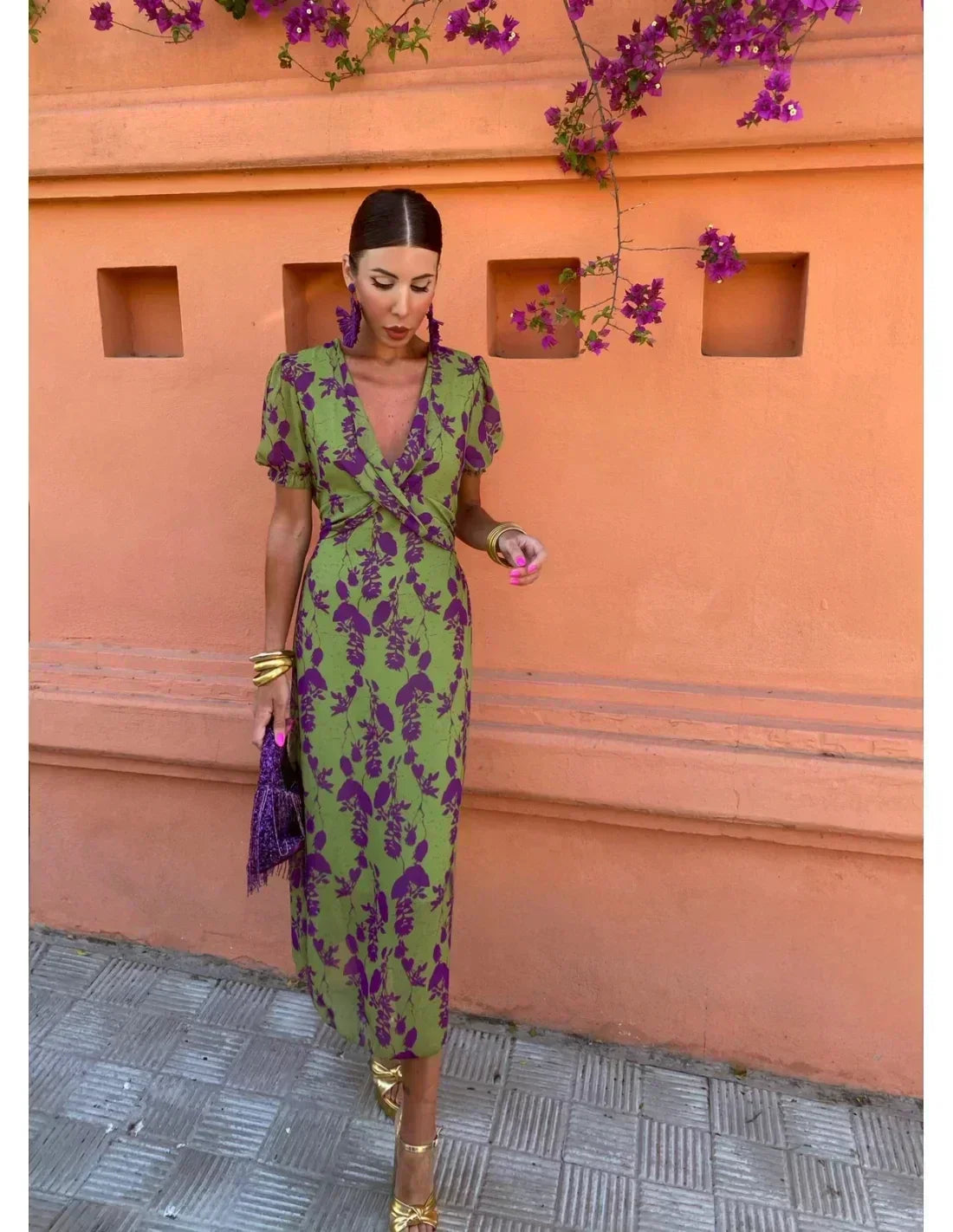 Lucinda - Vestido Floral Plissado Boho com Decote em V