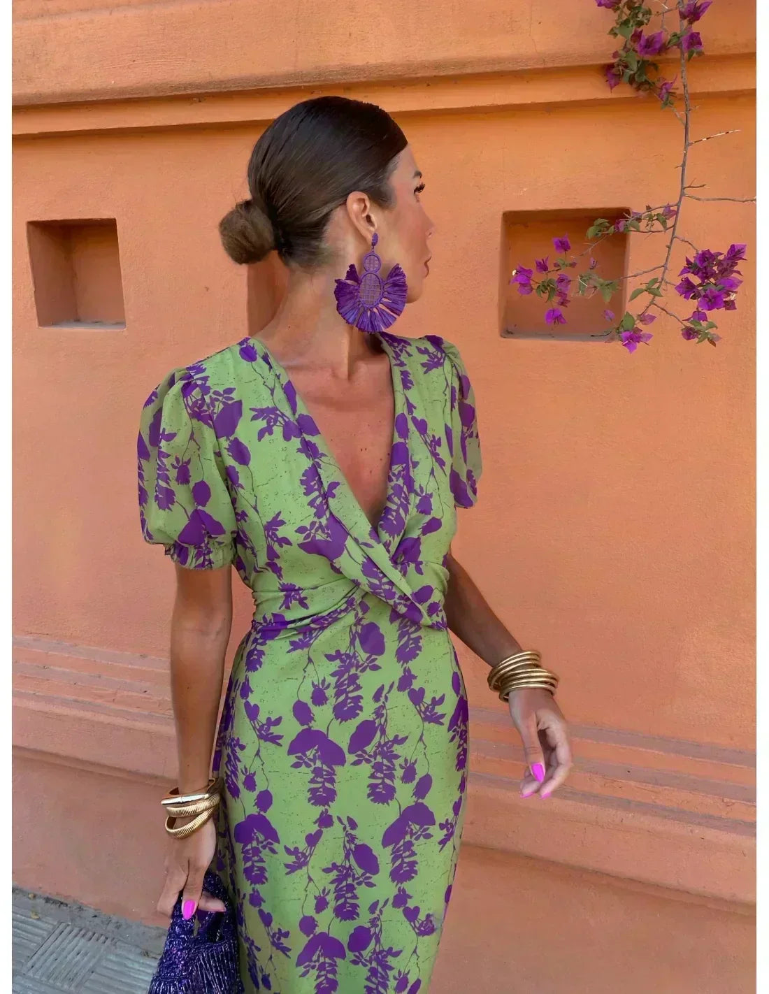 Lucinda - Vestido Floral Plissado Boho com Decote em V