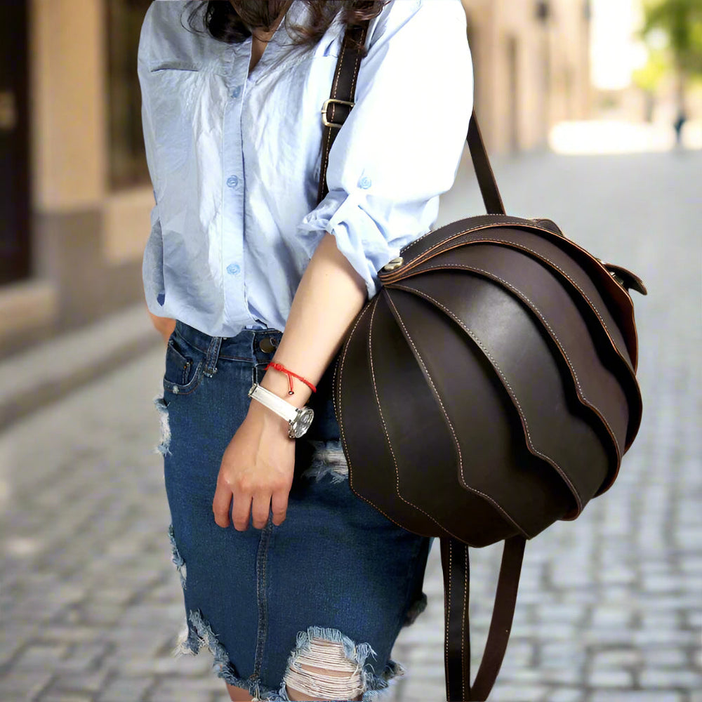 Mochila de Couro Estilo Besouro para Mulheres