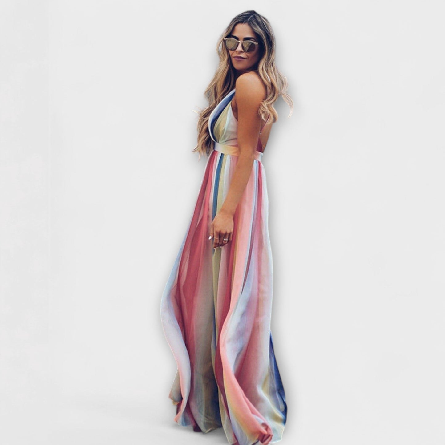 Vestido Feminino Listrado Multicolorido com Decote em V