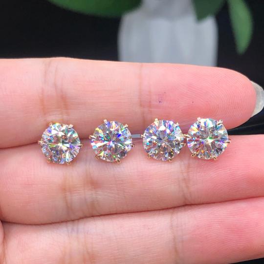 Brincos Tera em Ouro Branco Elegantes