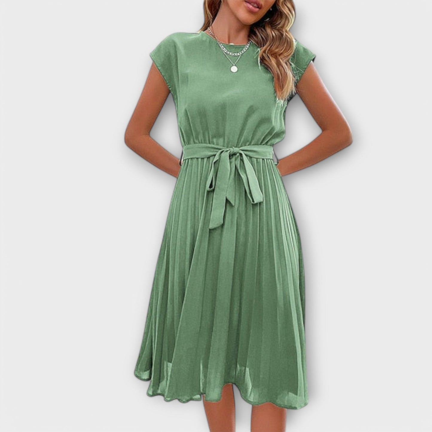 Claire - Vestido Midi Casual de Manga Curta e Plissado