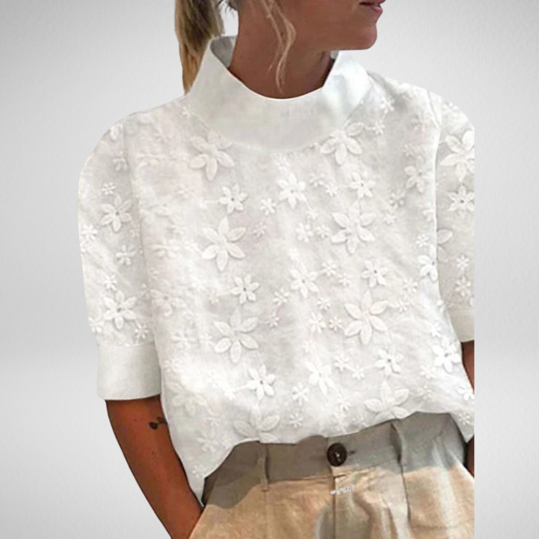 Elodie – Blusa Bordada com Gola Alta