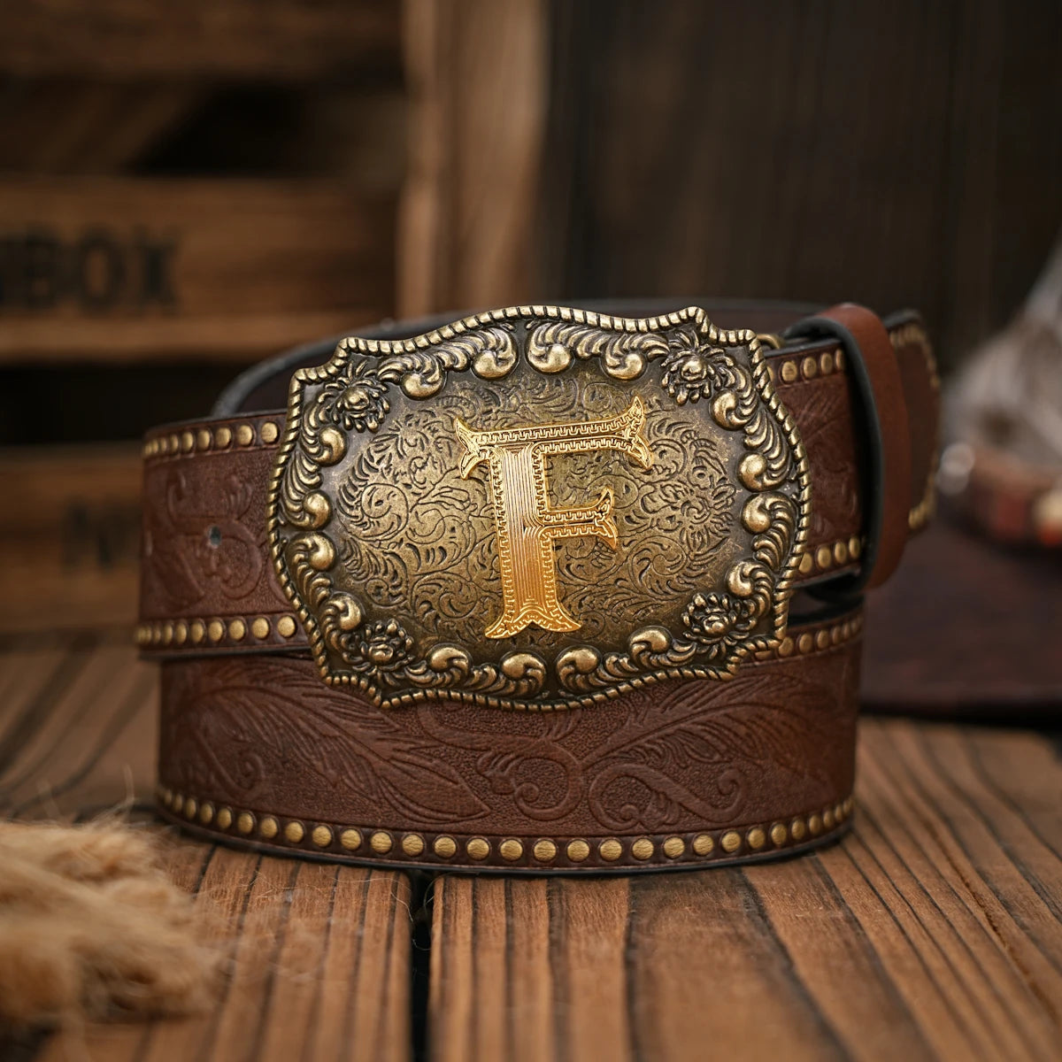Cinto de couro Cowboy Courage com inicial personalizado