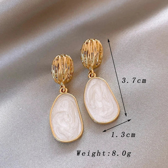 Brincos Vintage de Esmalte em Forma Oval