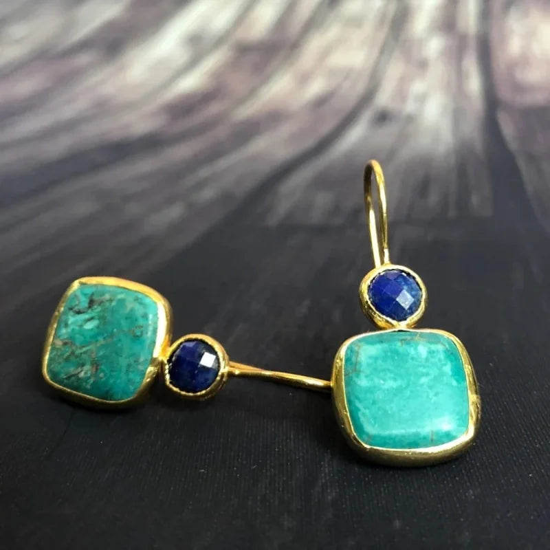 Brincos Vintage Dourados Ornados com Turquesa