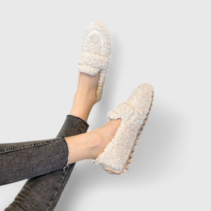 Solenne | Pantufas quentes com design elegante