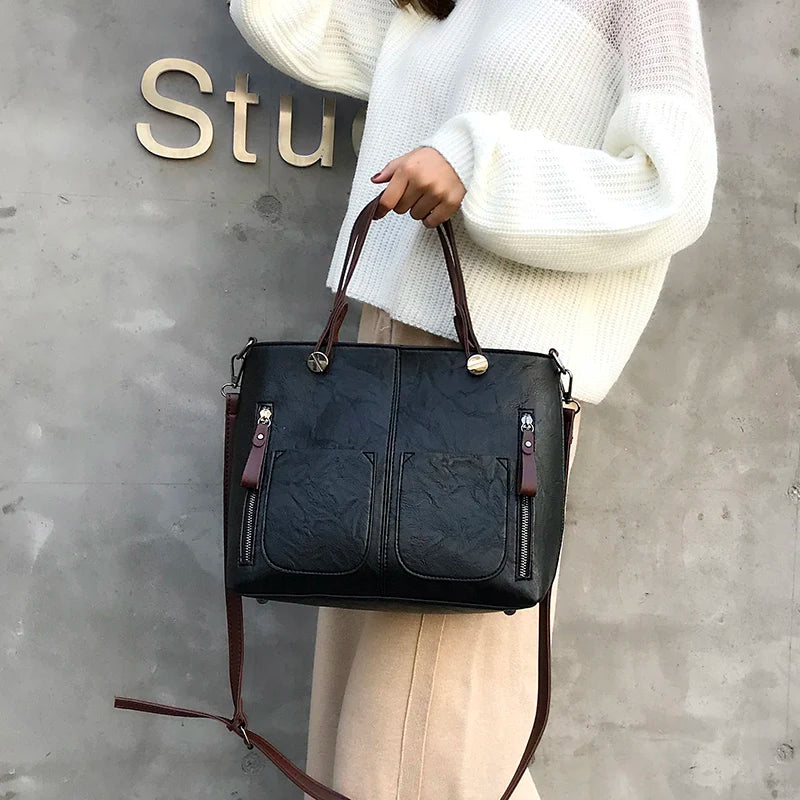 Nancy - Bolsa de Ombro Elegância Atemporal em Couro