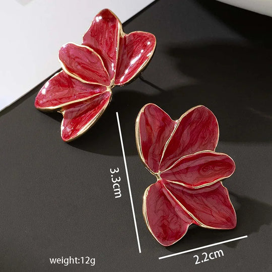 Brincos Elegantes de Pétala em Esmalte Vermelho
