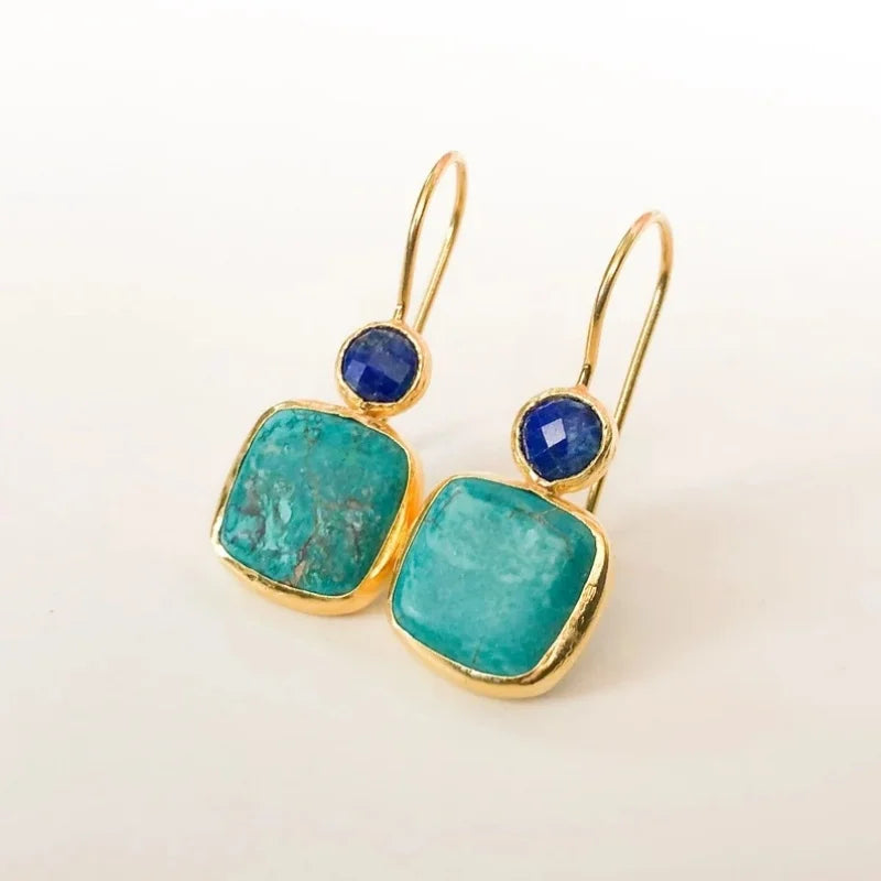 Brincos Vintage Dourados Ornados com Turquesa