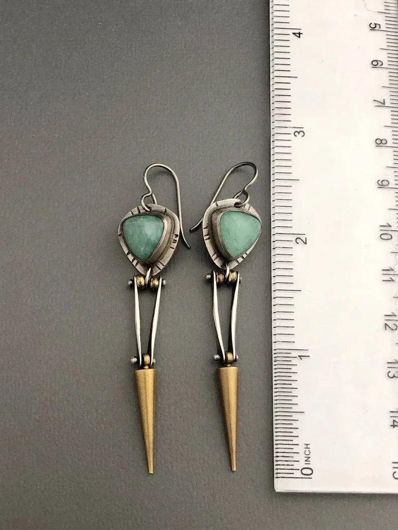 Brincos Únicos de Design Antigo